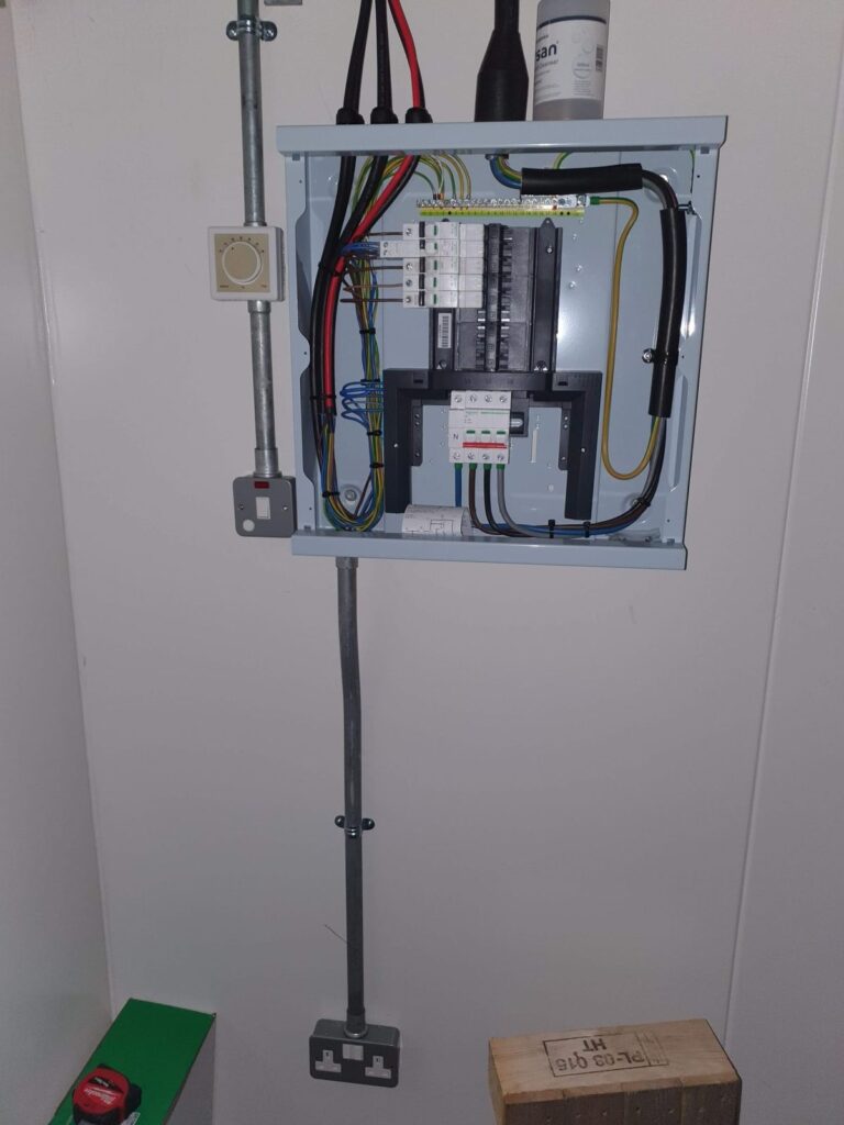 Consumer unit and earthing